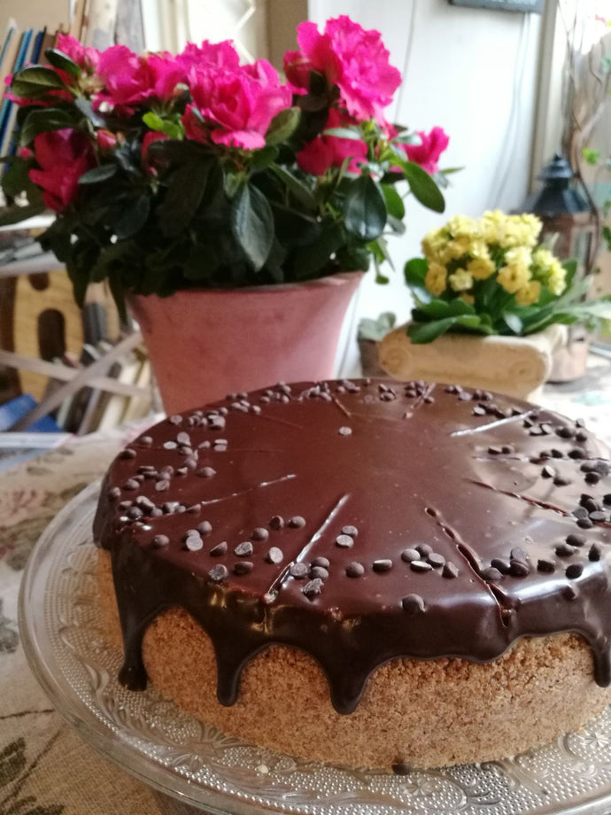 Siera kūka ar šokolādes gabaliņiem